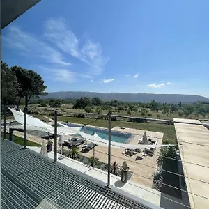 Les Pins Du Luberon Coustellet